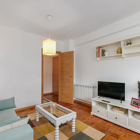 Centrico Y Con Parking Gratuito By Cabana Apartment *