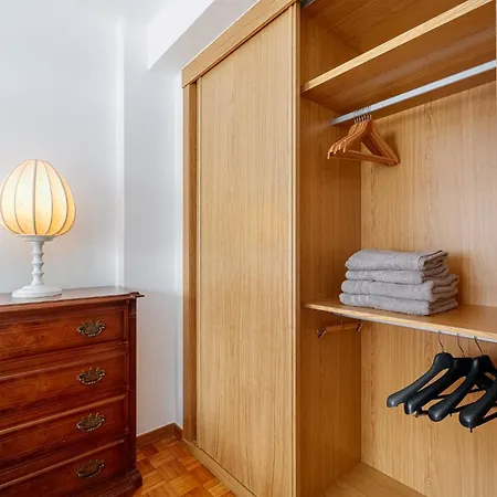 Centrico Y Con Parking Gratuito By Cabana Apartment Vigo